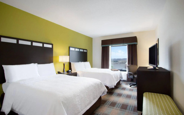 photo 2 of Hampton Inn & Suites York South
