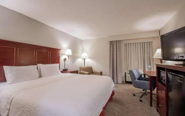 photo 4 of Hampton Inn