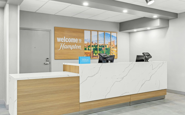 photo 2 of Hampton Inn Akron-Fairlawn