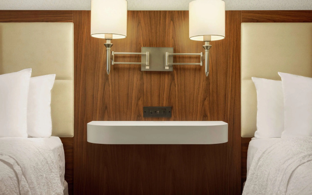 photo 5 of Hampton Inn Akron-Fairlawn