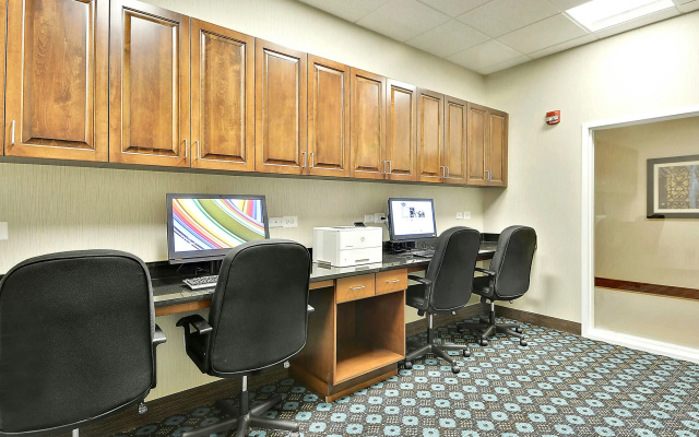 photo 3 of Hampton Inn Alexandria-Old Town/King St. Metro