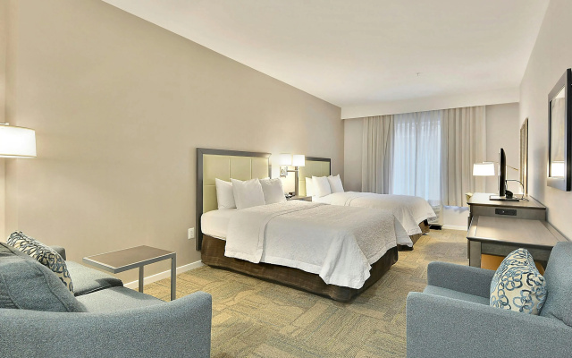 photo 4 of Hampton Inn Alexandria-Old Town/King St. Metro
