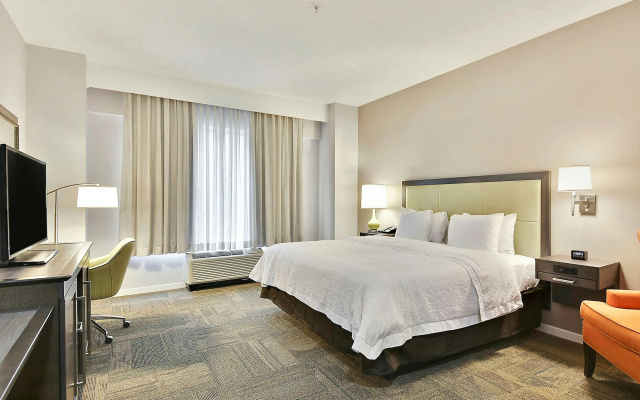photo 5 of Hampton Inn Alexandria-Old Town/King St. Metro