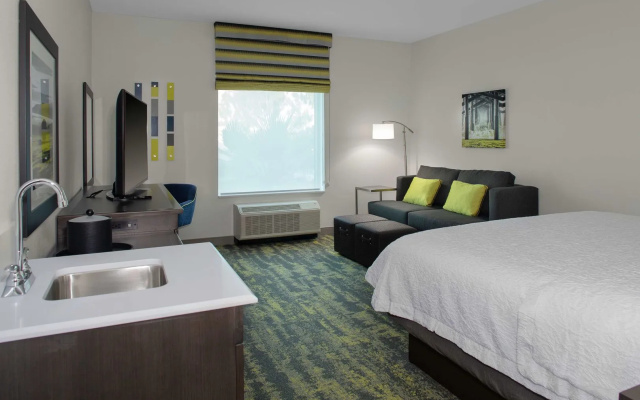 photo 4 of Hampton Inn & Suites Irvine Orange County Airport