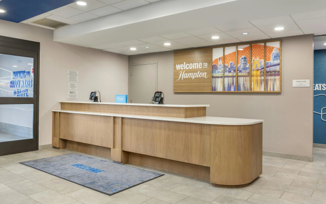 photo 2 of Hampton Inn & Suites Cincinnati/Uptown-University Area