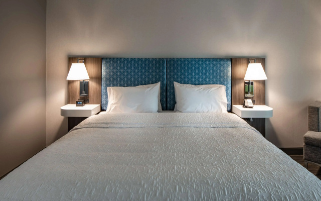 photo 3 of Hampton Inn & Suites Dallas/Plano Central