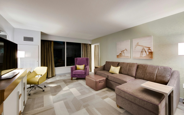 photo 4 of Hampton Inn & Suites Fort Worth Downtown