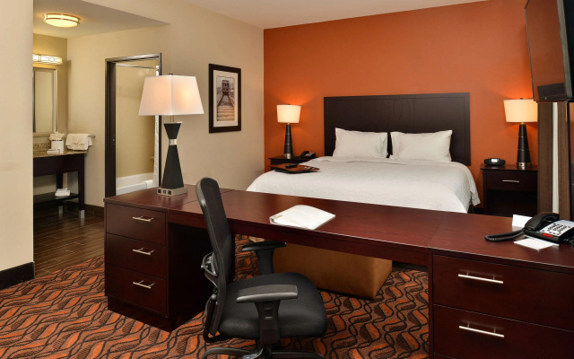 photo 2 of Hampton Inn & Suites Harvey/New Orleans West Bank