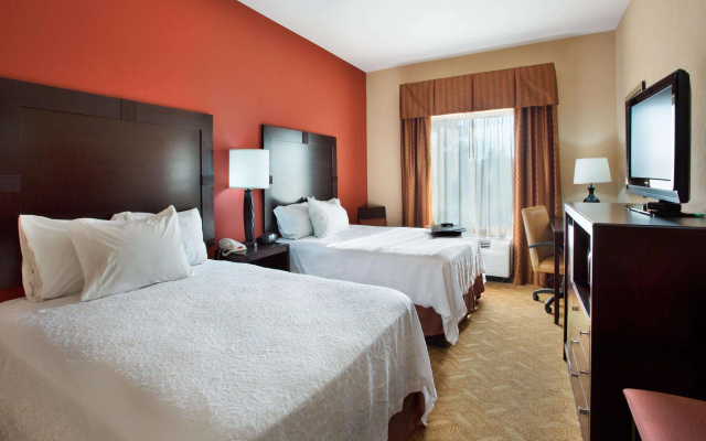 photo 4 of Hampton Inn & Suites Laurel, MS