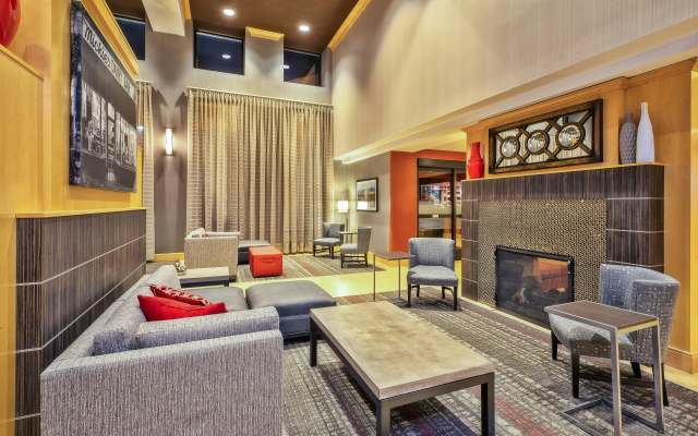 photo 2 of Hampton Inn & Suites Madison-West