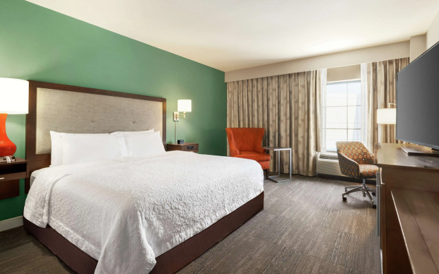 photo 5 of Hampton Inn & Suites New Orleans Convention Center