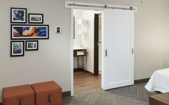 photo 3 of Hampton Inn And Suites Phoenix Downtown