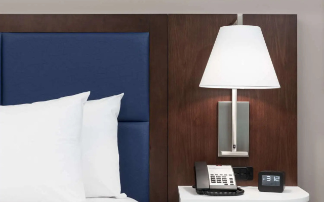 photo 4 of Hampton Inn And Suites Phoenix Downtown