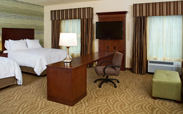 photo 3 of Hampton Inn & Suites Pittsburgh/Waterfront-West Homestead