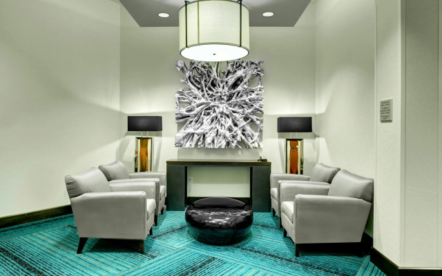 photo 2 of Hampton Inn & Suites Roanoke-Downtown