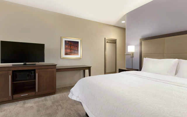photo 2 of Hampton Inn & Suites Seattle/Renton