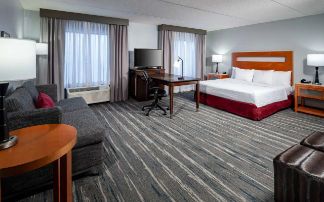 photo 5 of Hampton Inn & Suites St. Louis at Forest Park