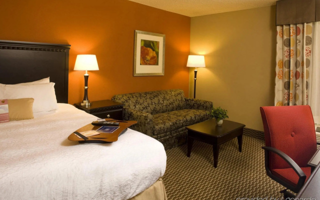 photo 2 of Hampton Inn Ashevillei26 Biltm