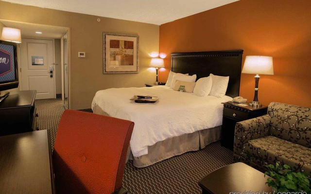 photo 3 of Hampton Inn Ashevillei26 Biltm
