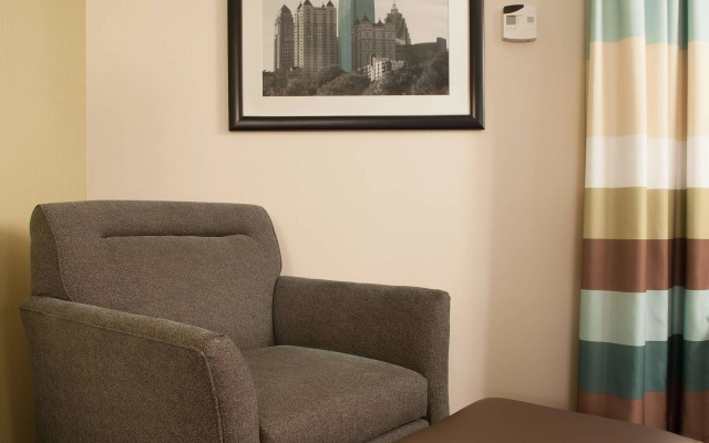 photo 2 of Hampton Inn Atlanta-North Druid Hills Hotel