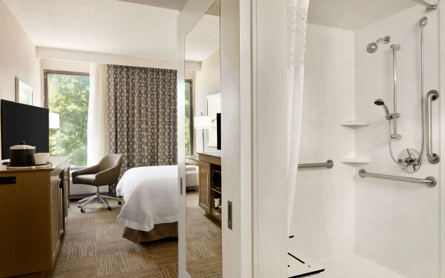 photo 3 of Hampton Inn Atlanta Buckhead