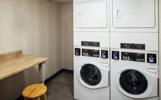 photo 2 of Hampton Inn Atlanta-Northlake