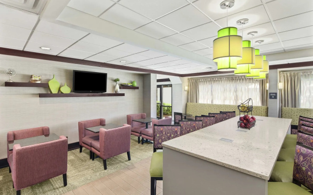 photo 2 of Spark by Hilton Atlanta Kennesaw Town Center