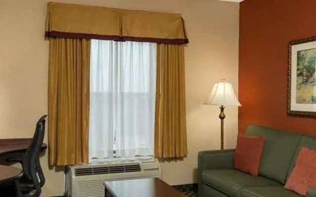 photo 4 of Hampton Inn Atllawrencevillei8