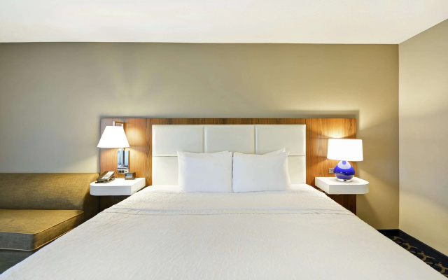 photo 4 of Hampton Inn Auburn
