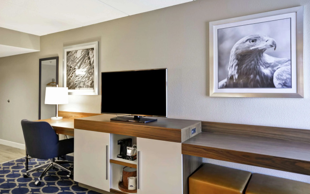 photo 5 of Hampton Inn Auburn