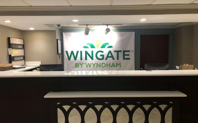 photo 2 of Wingate by Wyndham Baltimore BWI Airport