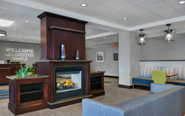 photo 2 of Hampton Inn Bath (Brunswick Area)