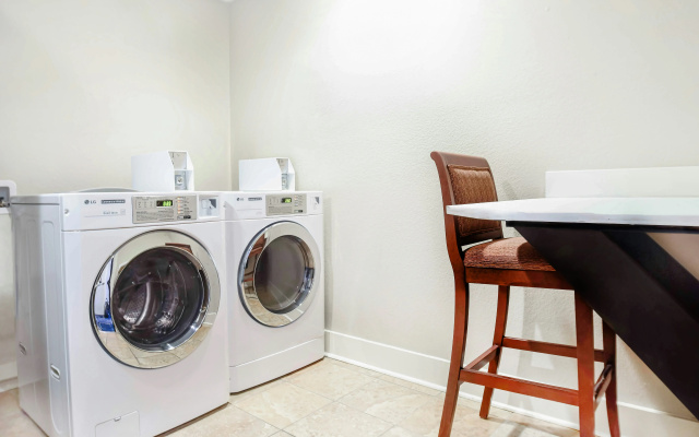 photo 3 of Hampton Inn Baton Rouge - Denham Springs