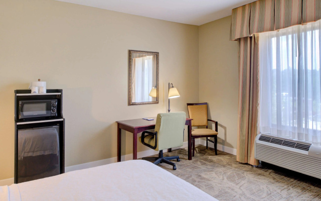 photo 4 of Hampton Inn Baton Rouge - Denham Springs
