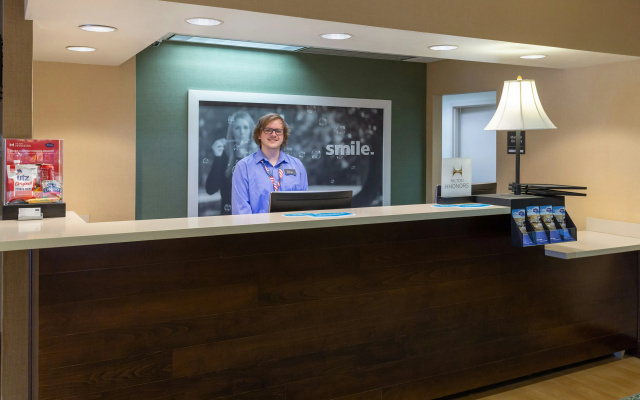 photo 2 of Hampton Inn Bedford