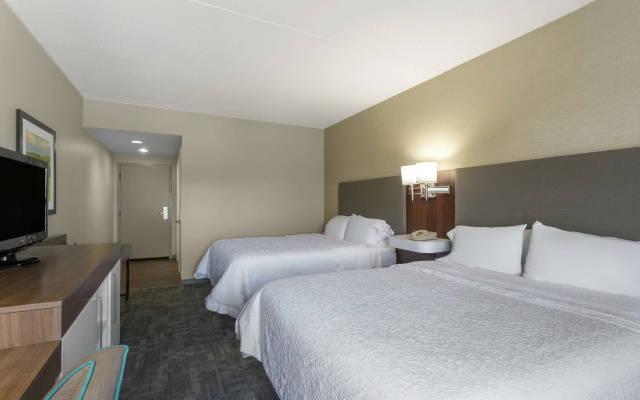 photo 4 of Hampton Inn Bedford