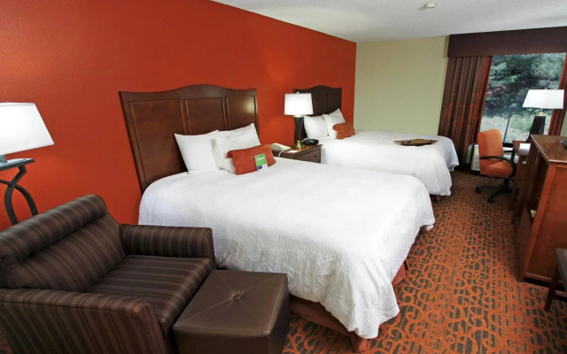 photo 2 of Hampton Inn Birmingham Colonnade