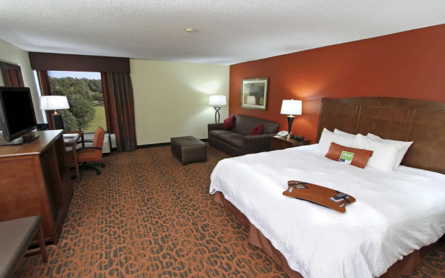photo 5 of Hampton Inn Birmingham Colonnade