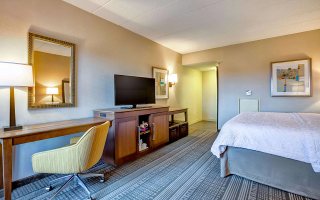 photo 4 of Hampton Inn Boston - Norwood