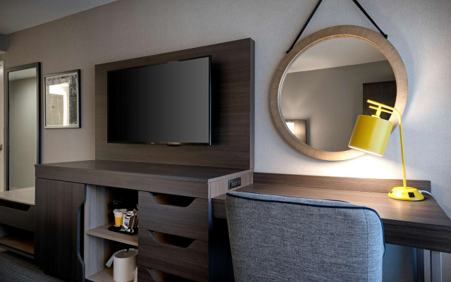 photo 2 of Hampton Inn by Hilton Boston/Cambridge