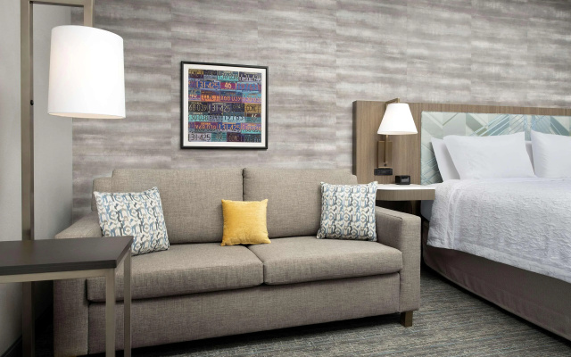 photo 4 of Hampton Inn Boston Logan Airport Chelsea