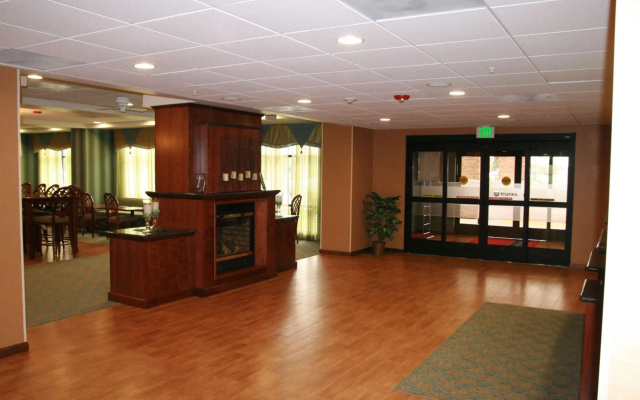 photo 2 of Hampton Inn Brentwood
