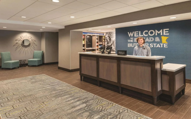 photo 2 of Hampton Inn Brooklyn Park