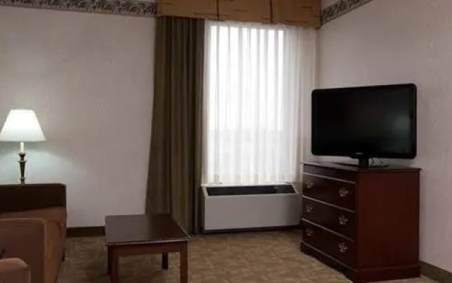 photo 5 of Hampton Inn Buffalosouthi90