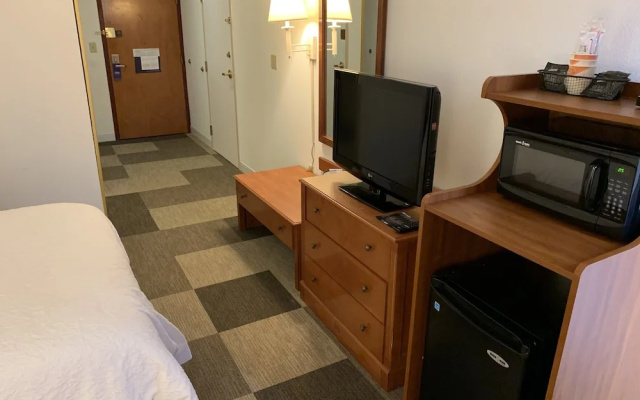 photo 3 of Hampton Inn Burlington/Mt. Holly