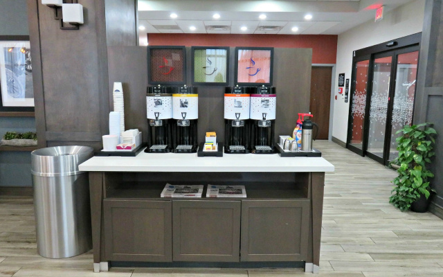 photo 2 of Hampton Inn by Hilton Detroit Dearborn