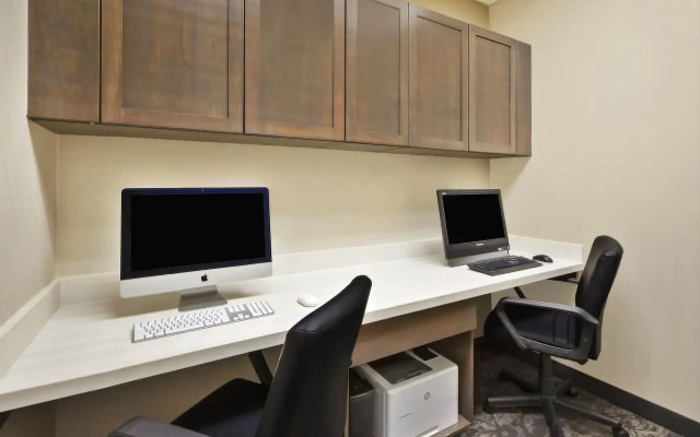 photo 3 of Hampton Inn by Hilton Detroit Dearborn