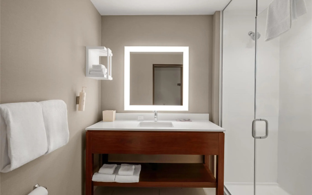 photo 4 of Hampton Inn Hilton Nashville Airport Century Place
