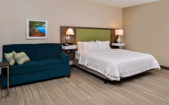 photo 3 of Hampton Inn Omaha Airport