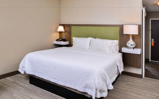 photo 4 of Hampton Inn Omaha Airport